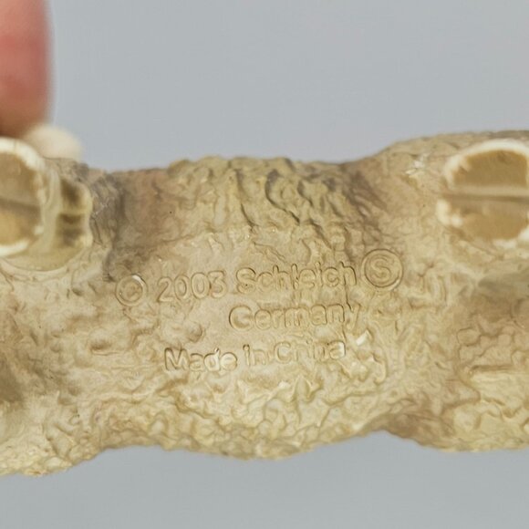 Schleich 2003 Sheep Ewe Figurine Collectible #13283 - Picture 6 of 8